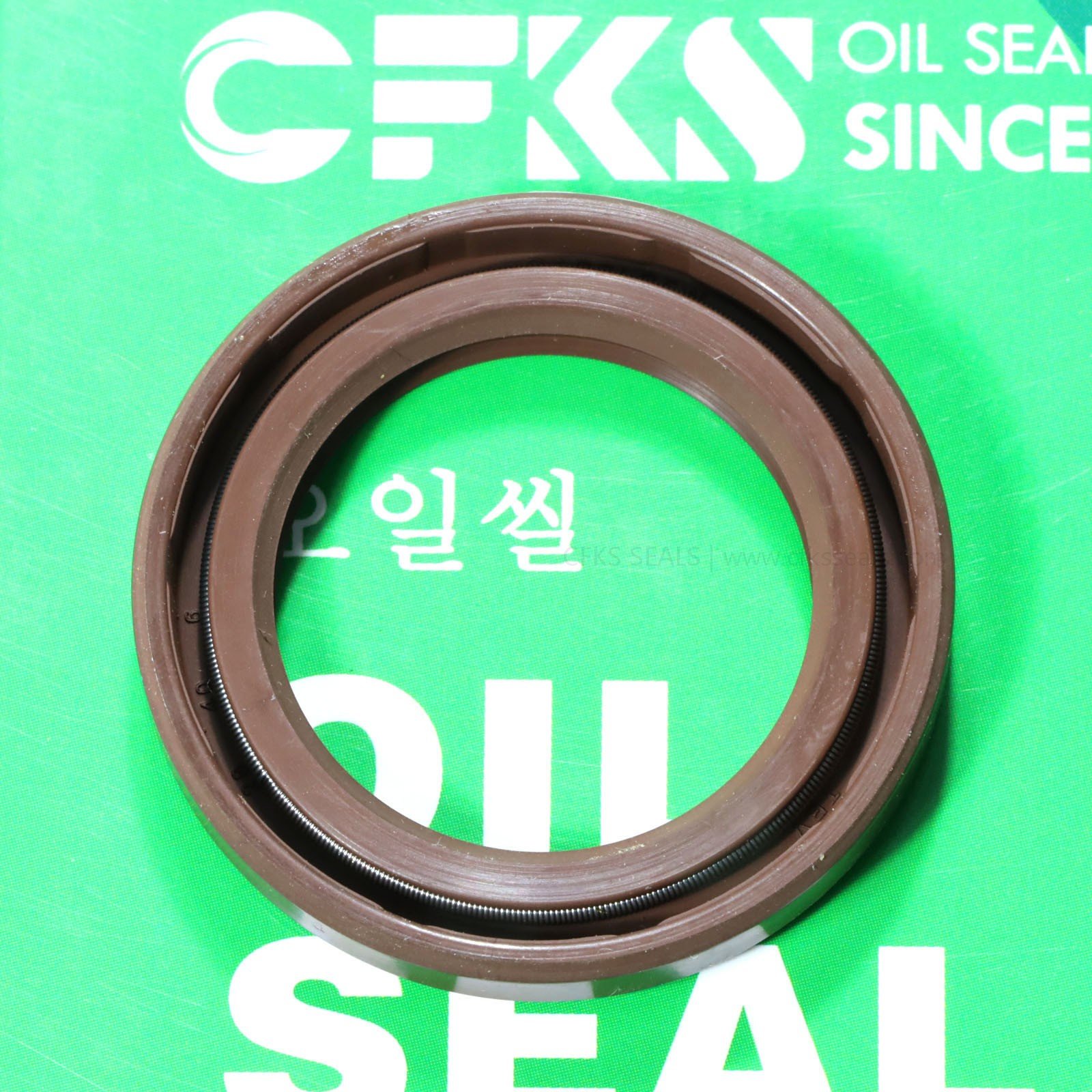CFKS TBV Double Lip Metal Case Seal 28*40*6 FKM TBV Type Oil Seal TBV Rubber Seal - Image 3